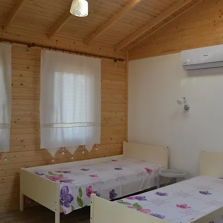 펜션 Woodhouse Zeynep Gokceoren (Antalya)